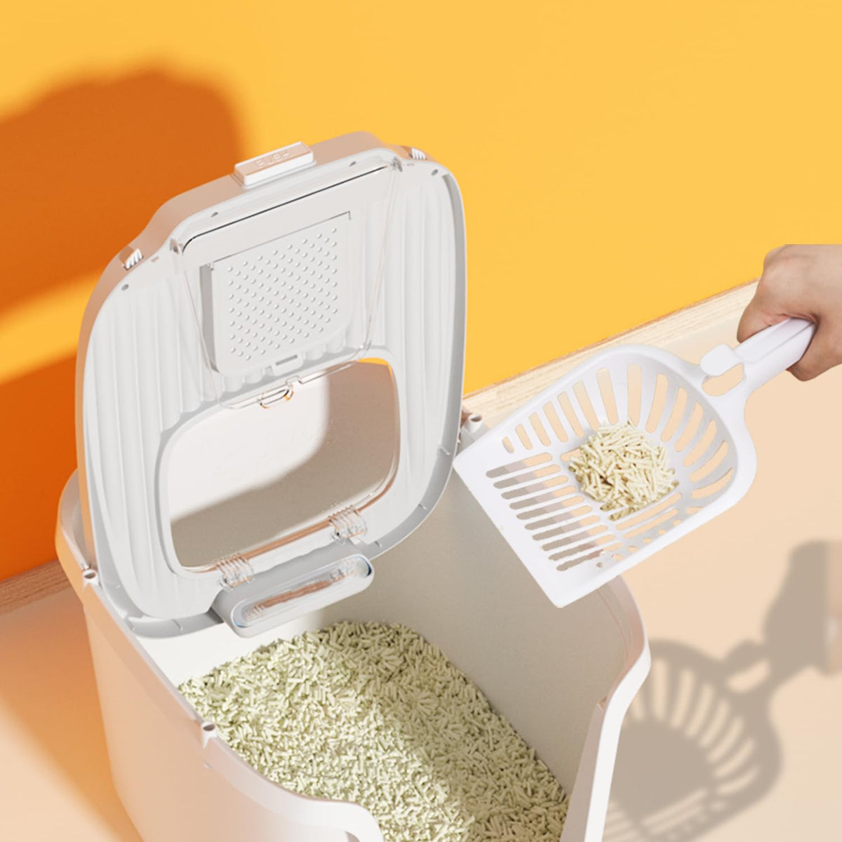 Molded Cat Litter Box with Scoop E27897