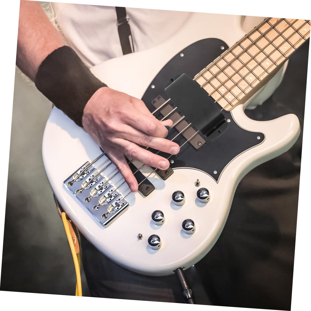 Bass Pickup Cover L55493