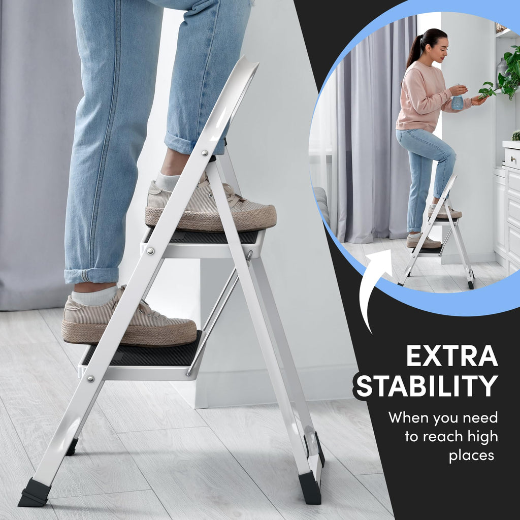 2-Step Folding Steel Ladder with Anti-Slip Platform Y4234