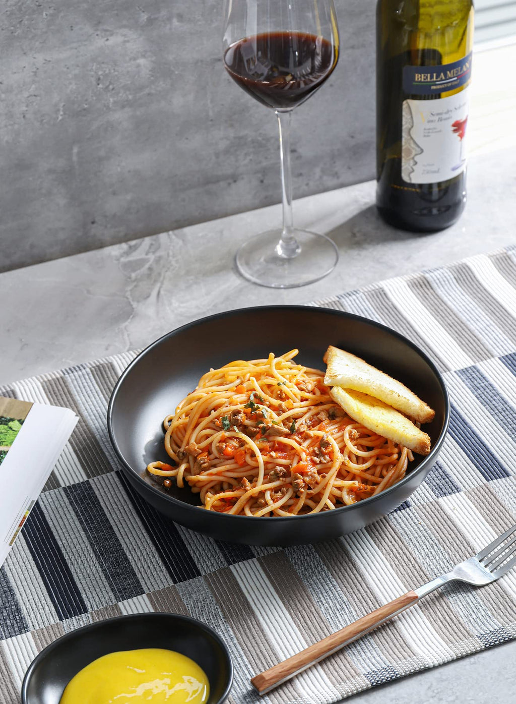 Matte Black Porcelain Pasta Bowls Set of 4 J6958