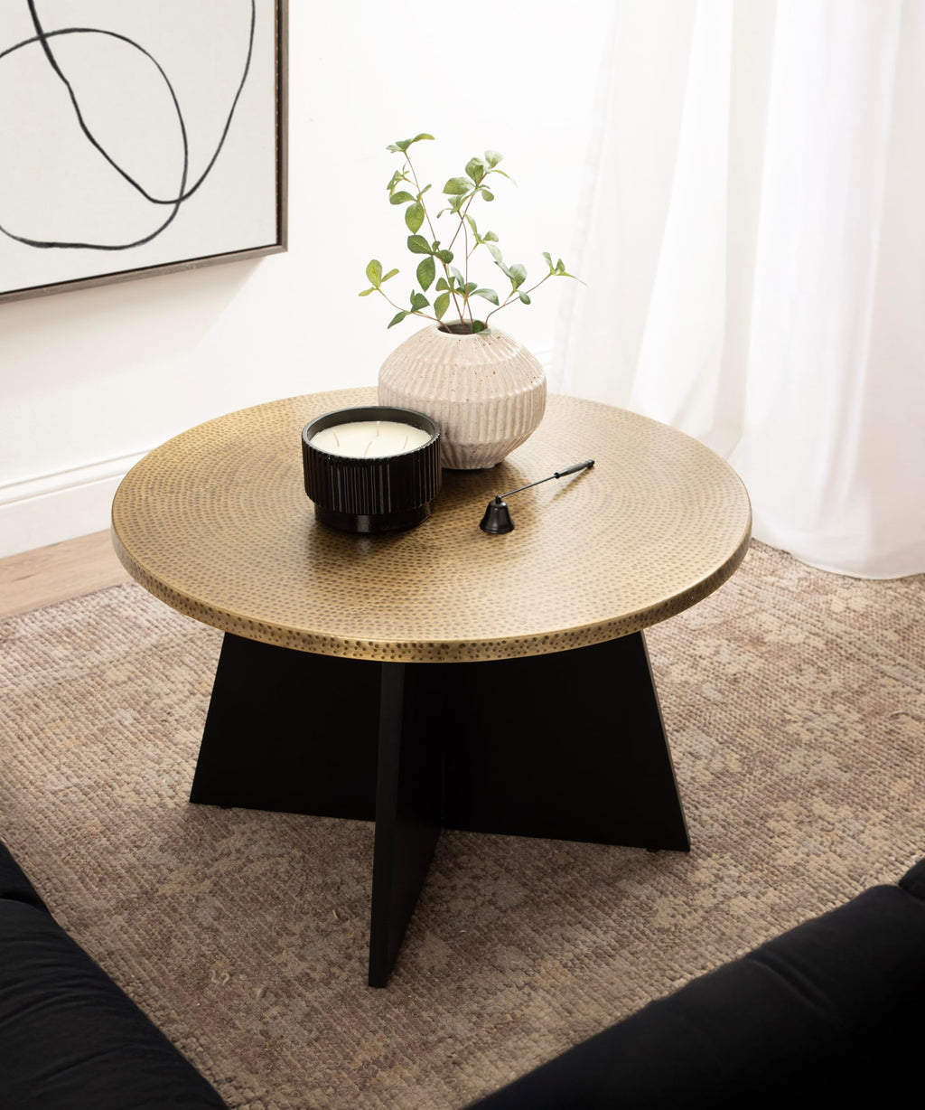 Round Hammered Metal Coffee Table I988613